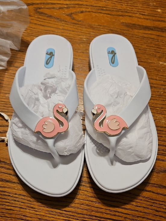 OKA b. Shoes - White Flip Flop Sandals with Pink Flamingo Accent